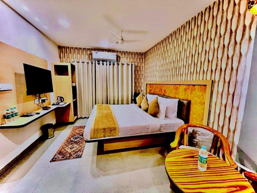 Hotel Lake View Airport Zone Hyderabad Exterior foto
