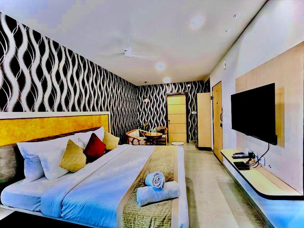 Hotel Lake View Airport Zone Hyderabad Exterior foto